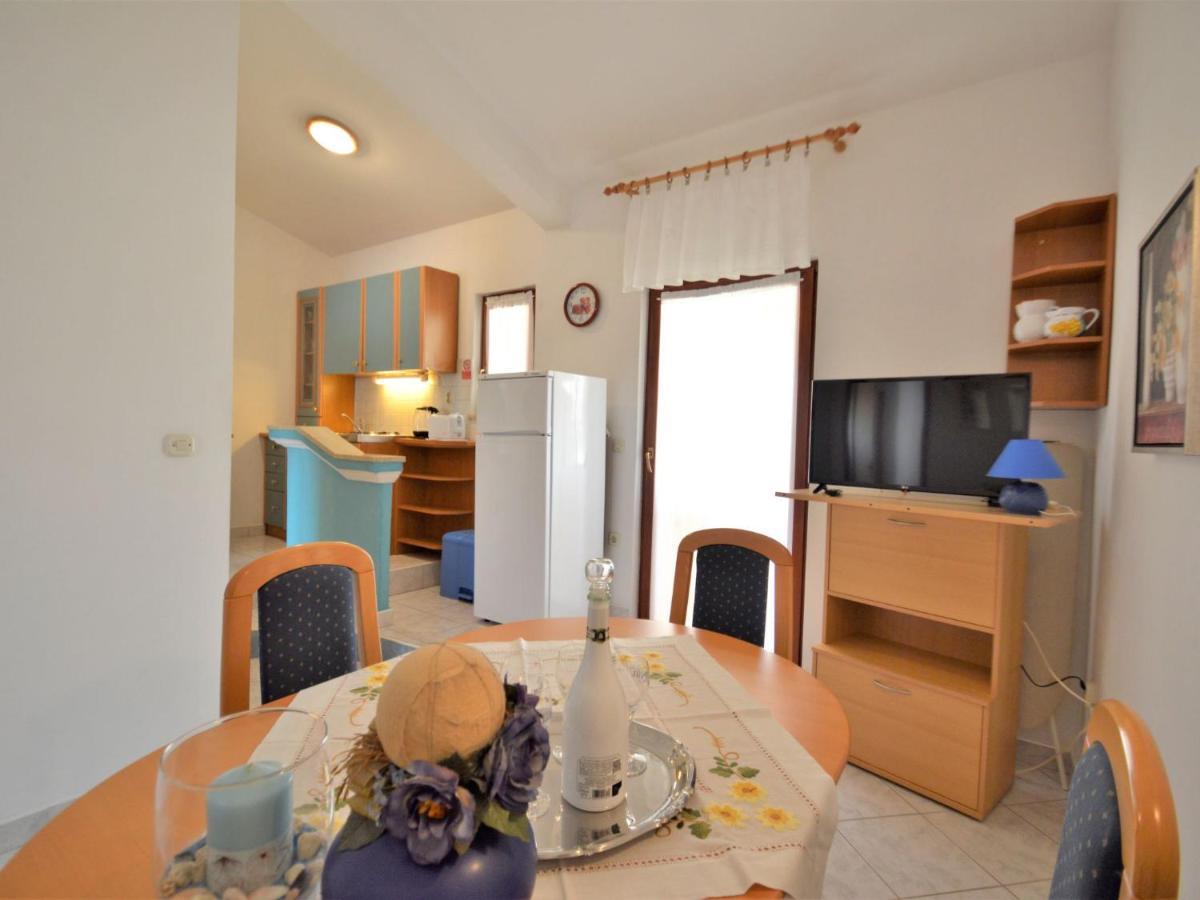 Apartment Denise Medulin Buitenkant foto