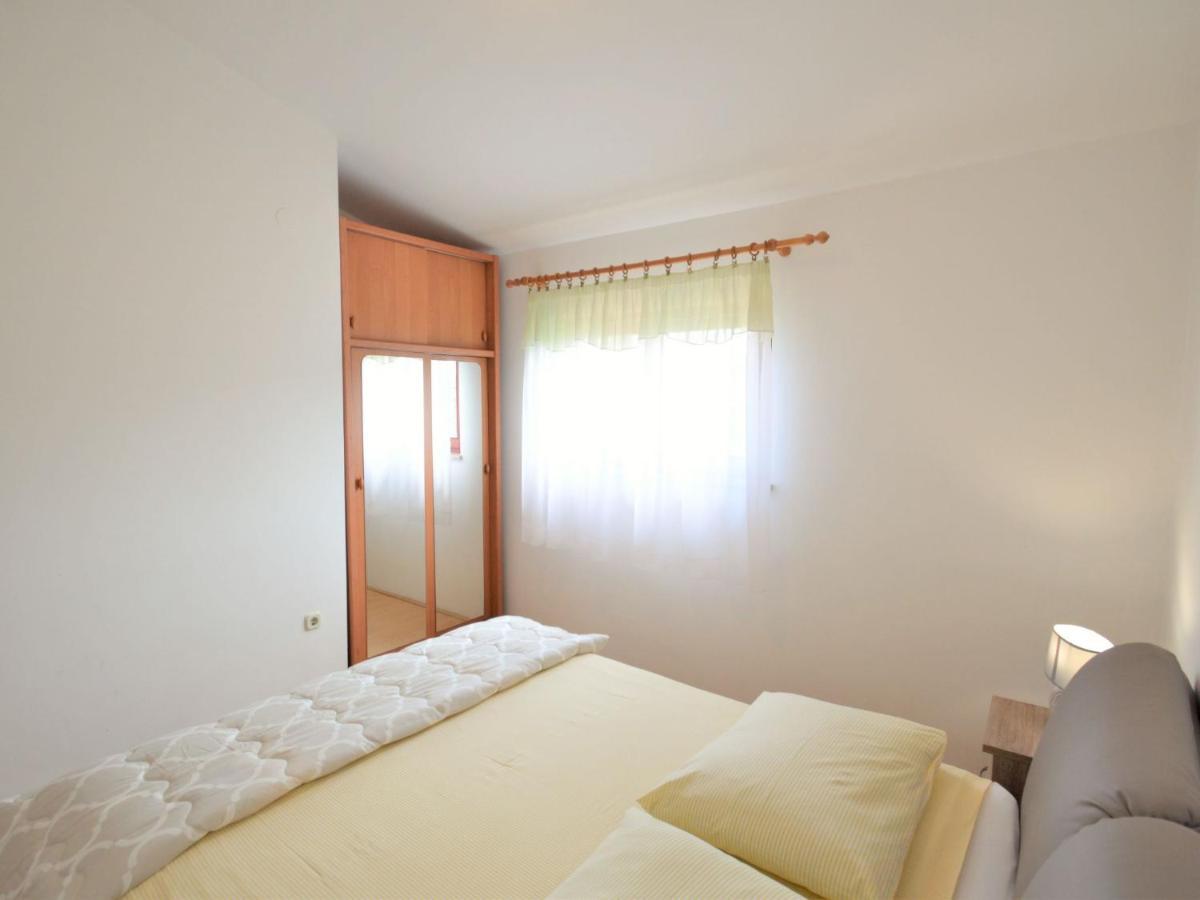 Apartment Denise Medulin Buitenkant foto